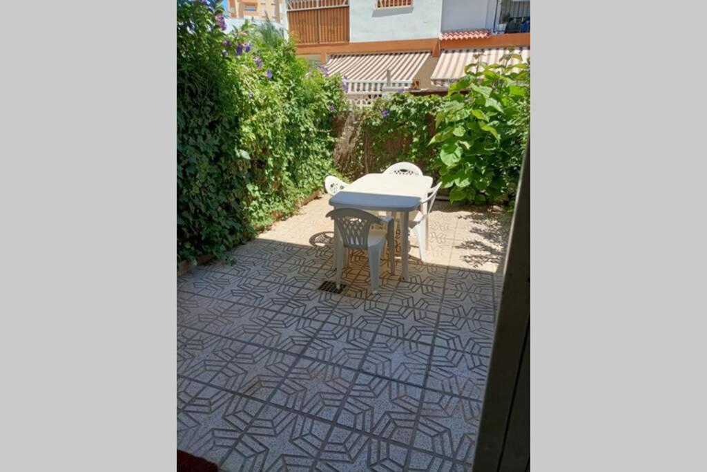 2 Bedroom Townhouse In Beautiful Gated Complex Benidorm Extérieur photo